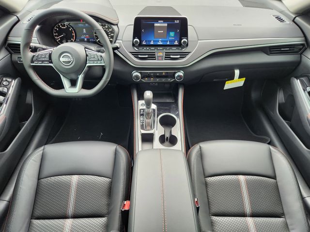 2025 Nissan Altima 2.5 SR photo 18