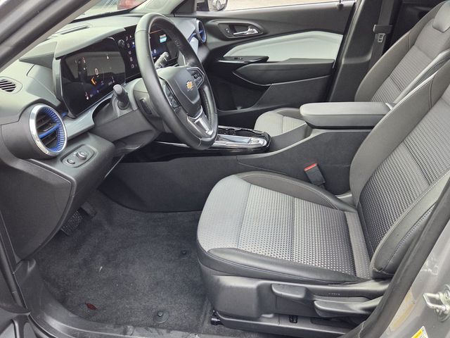 2025 Chevrolet Trax #12