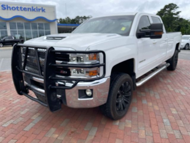 2015 Chevrolet Silverado HD 1LT 4WD Crew Cab Standard Box's photo