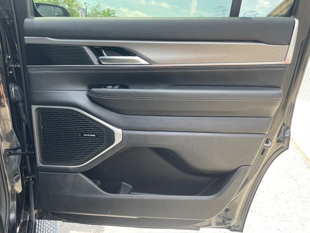 2023 Jeep Wagoneer Base - Diamond Black exterior view 16