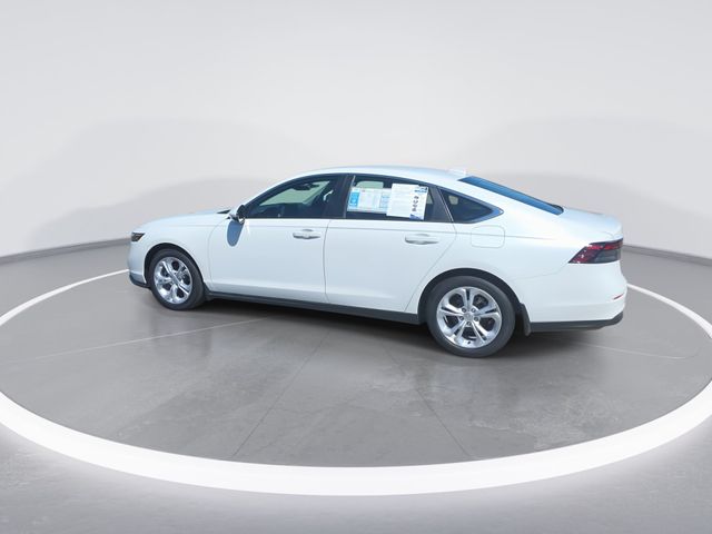 Used 2025 Platinum White Pearl Honda LX image 5