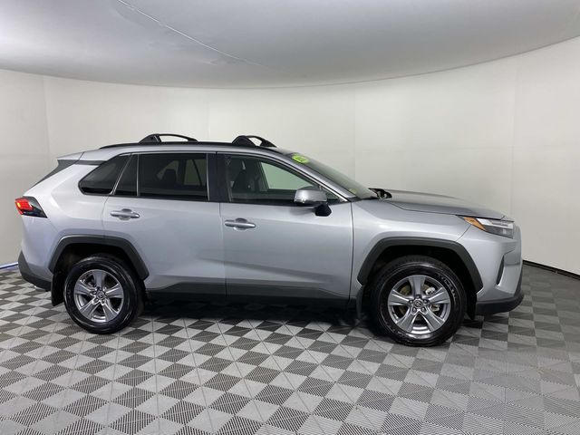 2025 Toyota RAV4 XLE Silver Sky Metallic - Grieco Acura - Image 10