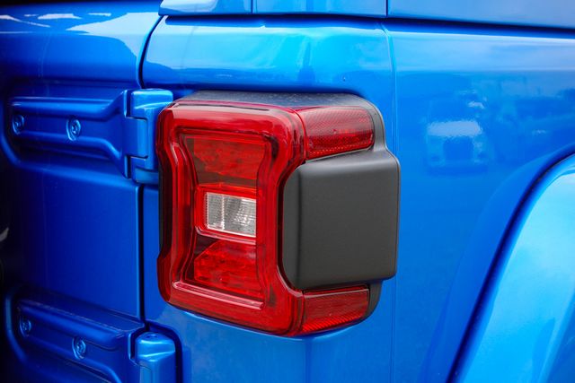 Wrangler 4-Door Sahara