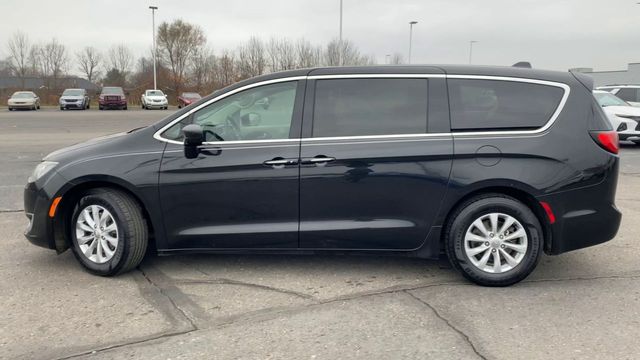 2018 Chrysler Pacifica Touring Plus 5