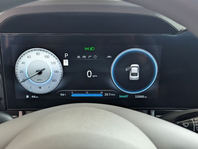 2024 Hyundai Elantra SEL Silver at Community Toyota