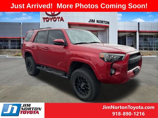 2017 Toyota 4Runner SR5 4x4 V6's photo
