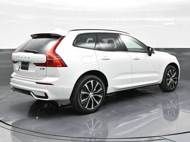 2025 Volvo XC60  photo