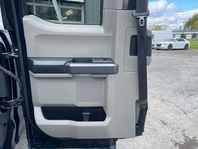2022 Ford F-250SD XLT - Blue Metallic exterior view 11