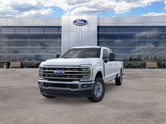 New 2026 Oxford White Ford XLT image 2