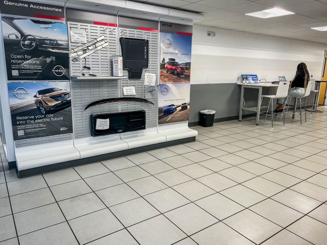 2025 Boulder Gray Pearl Nissan Frontier PRO-4X 4X4 Truck