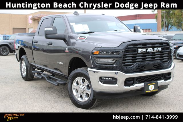 Crystal Metallic 2025 RAM 3500 Pickup Truck Four-Wheel Drive 8-Speed Automatic