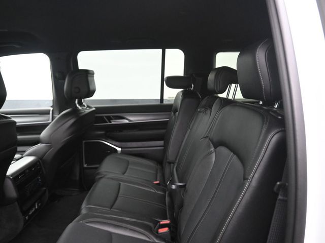 2025 Jeep Wagoneer L Series II - 7