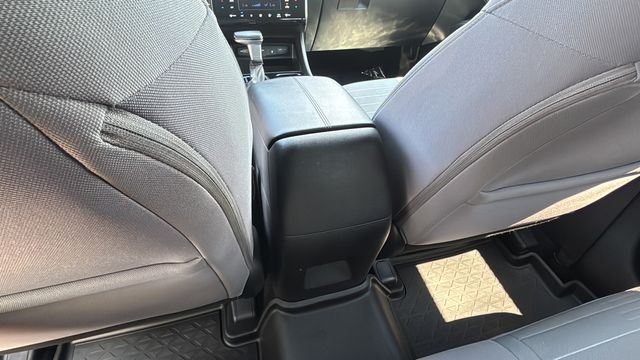 Used 2023 Green Hyundai SEL Premium image 22