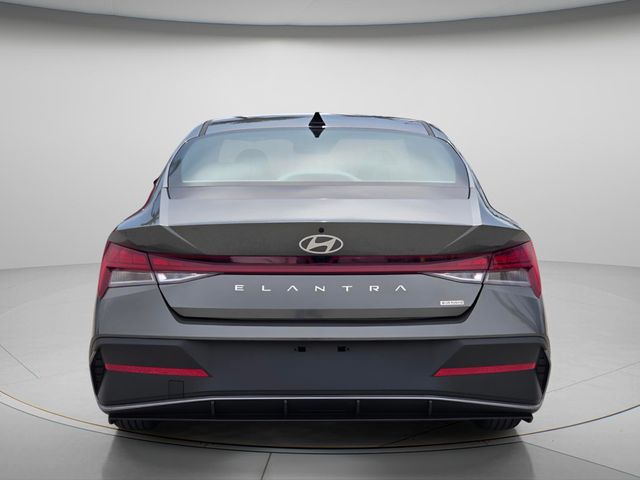 2026 Hyundai Elantra - $21,405