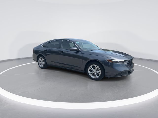 Used 2023  Honda LX image 2