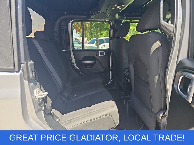 Used 2020 Silver Jeep Sport image 11