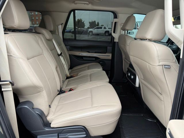 used 2022 Ford Expedition Max car, priced at $37,318