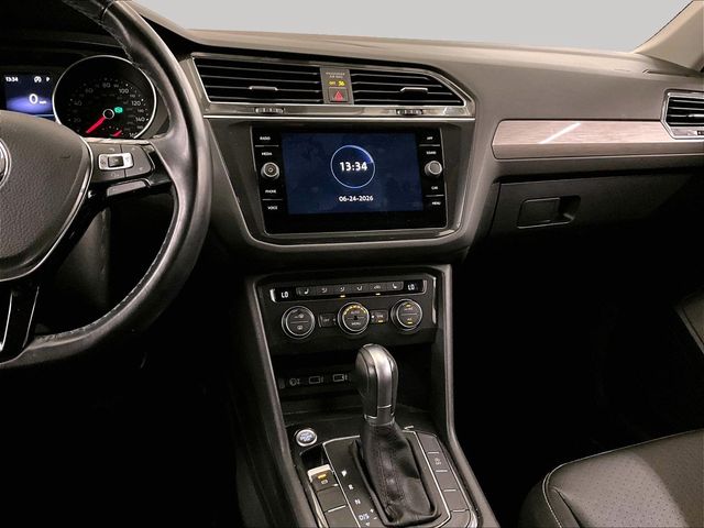 2018 Volkswagen Tiguan 2.0T SEL - 5