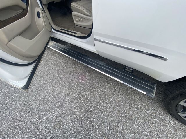 Used 2019 White GMC Denali image 5
