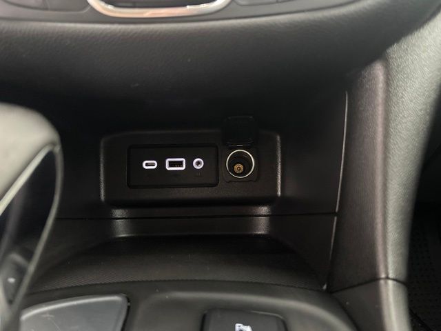 Used 2022 Chevrolet Equinox SUV