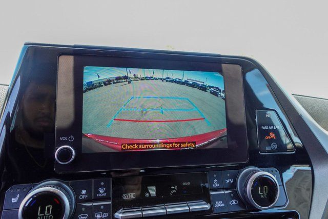 used 2023 Toyota Highlander car, priced at $34,099