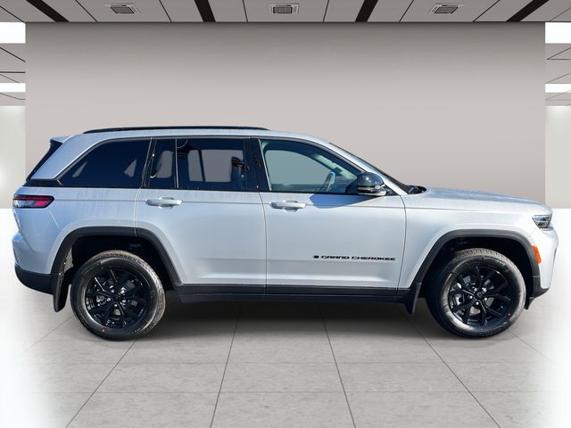 New 2026 Silver Jeep Altitude image 2