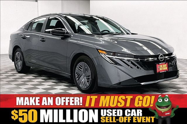 Gray (Gun Metallic) 2027 Nissan Sentra Sedan Front-Wheel Drive Continuously Variable Transmission