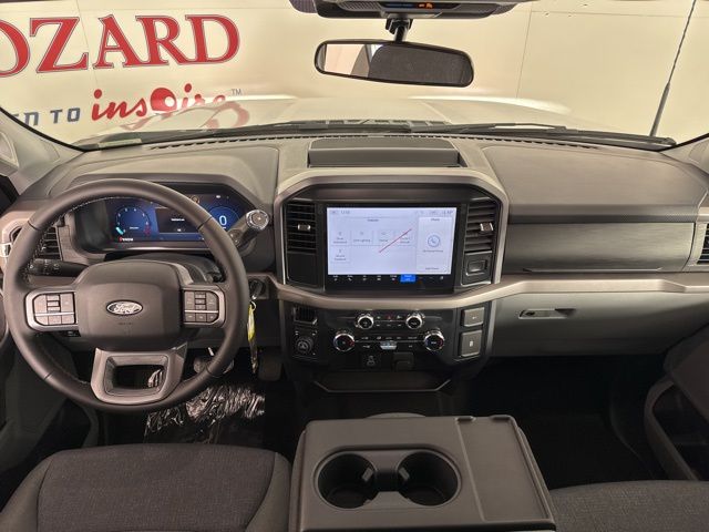 2025 Oxford White Ford F-150 XLT 4X4 Truck