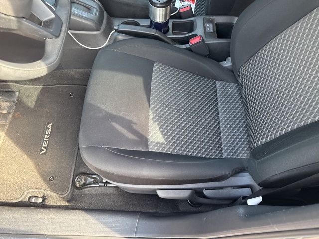 2023 Gun Metallic Nissan Versa 1.6 S FWD Sedan