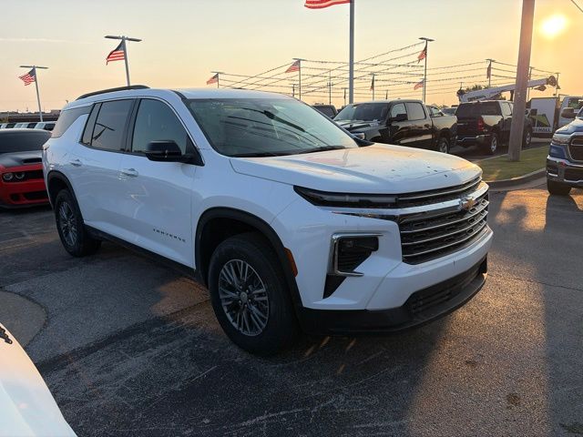 Summit White 2026 Chevrolet Traverse SUV / Crossover Front-Wheel Drive 8-Speed Automatic