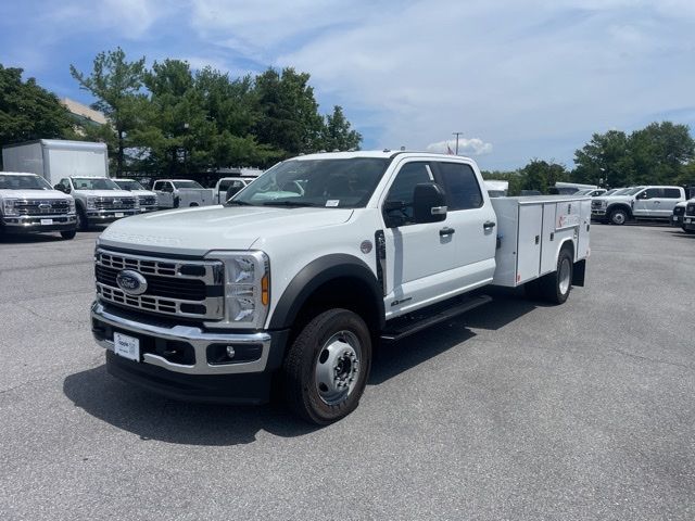 2025 Ford F-550 Super Duty 