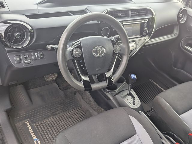 2018 Toyota Prius c - Image 11