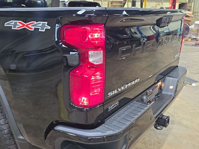 Used 2024 Black Chevrolet Custom image 34