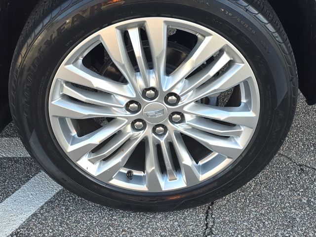 2019 Cadillac XT5 Premium Luxury:B01741A