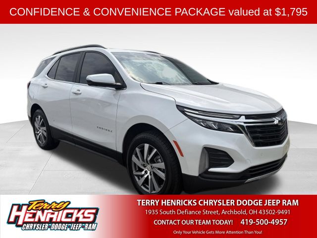 White (Iridescent Pearl Tricoat) 2022 Chevrolet Equinox SUV / Crossover Four-Wheel Drive 6-Speed Automatic Overdrive