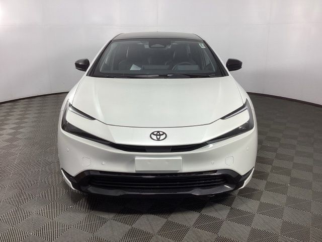 New Wind Chill Pearl [extra cost color] 2026 Toyota Nightshade