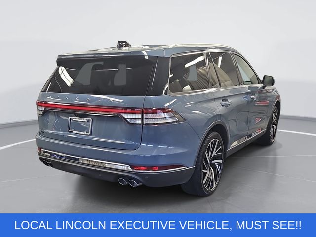 Used 2025 Blue Lincoln Reserve image 3