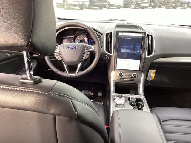 2024 Ford Edge SEL 20