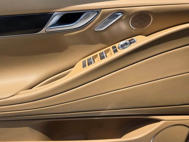 2027 Genesis G80