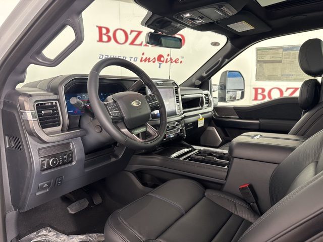 2025 Avalanche Ford Super Duty F-250 SRW Platinum 4X4 Truck