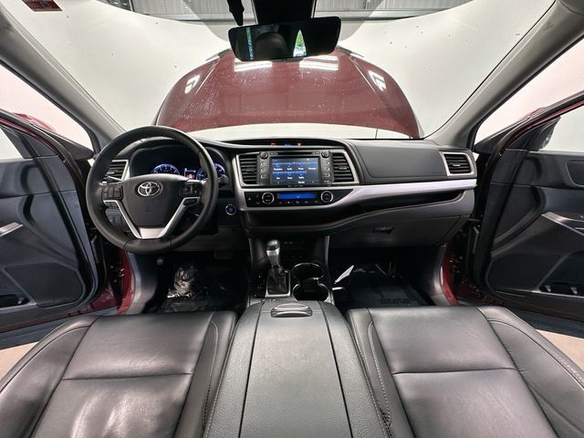 2019 Toyota Highlander XLE Red at Subaru and VW of Moon Township