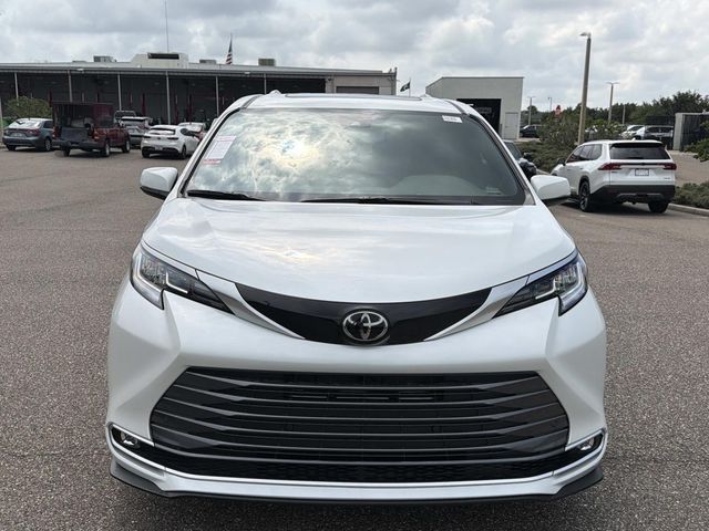 New 2026 Toyota Sienna Van