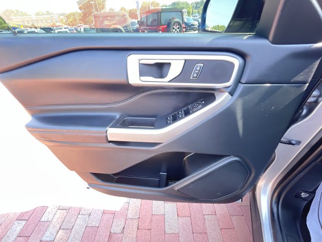 Used 2023 Ford Explorer SUV