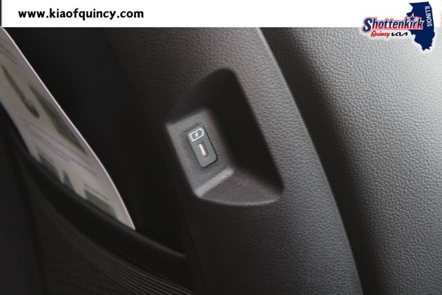 New 2026 Kia Carnival MPV Van