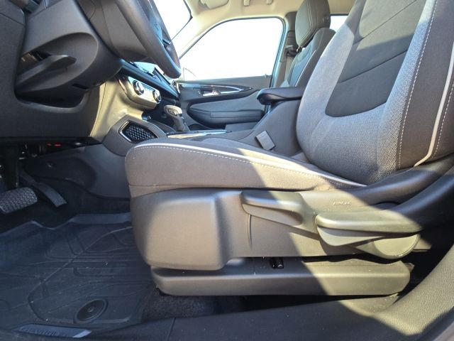 2025 Chevrolet TrailBlazer LT:45637A