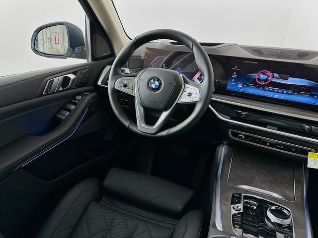 2025 BMW X7 xDrive40i 24