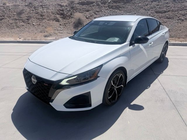 2023 Nissan Altima 2.5 SR FWD