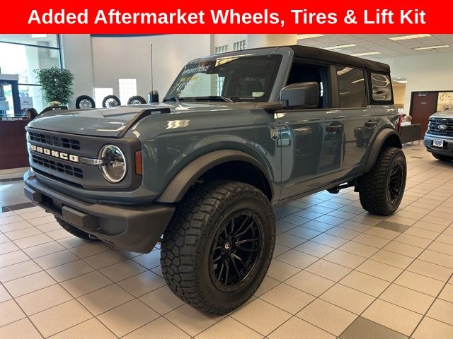 Blue (Azure Gray Metallic) 2025 Ford Bronco SUV / Crossover Four-Wheel Drive Automatic