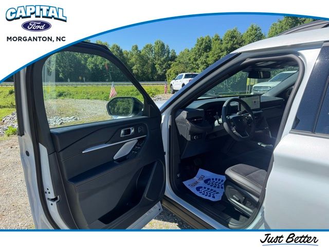 New 2026 White Ford Tremor image 12