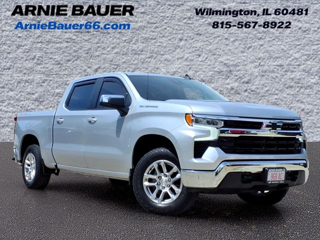 2022 Chevrolet Silverado 1500 LT Crew Cab 4WD